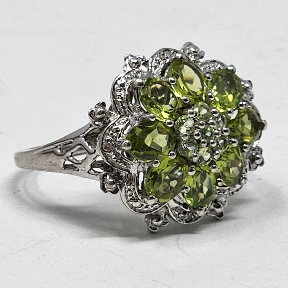 Vintage Peridot Sterling Silver Size 10 Ring - Picture 3 of 12